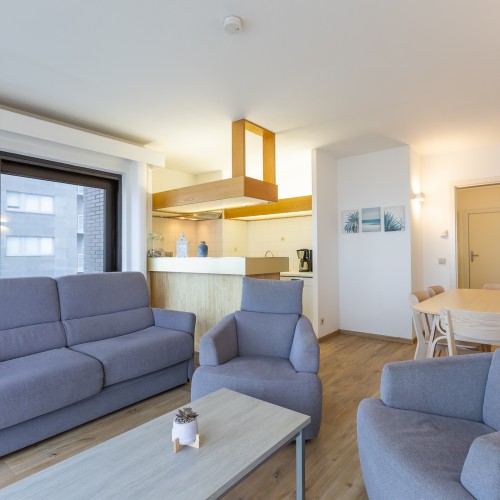 Apartment (season) Middelkerke - Caenen vhr1132